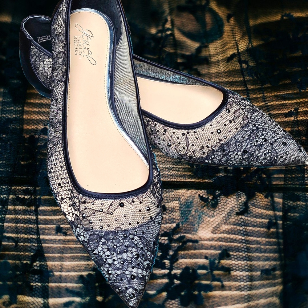 Jewel Badgley Mischka Elegant Black Lace Jeweled Flats